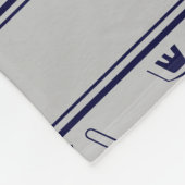 ハッピーハヌッカドレディモダンデルシルバーグレイ海軍 フリースブランケット (角)