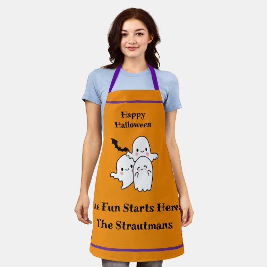 ハッピーハローウィンおもしろいパーソナライズ幽霊こうもりオレンジ エプロン (着用した状態)