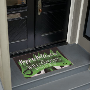 ハッピーハローウィンの不気味なフランケンシュタインによって捜される家 ドアマット