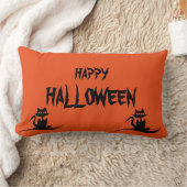 ハッピーハローウィンの恐い猫のオレンジ投球 ランバークッション (ブランケット)