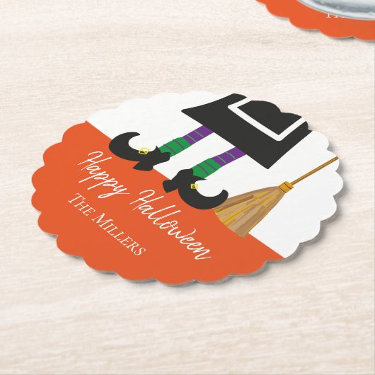 ハッピーハローウィンウィッチレッグ&ブロムパーソナライズされた ペーパーコースター (アングル)