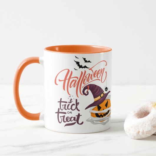 ハッピーハローウィントリックまたはトリートカボチャのコーヒーマグ マグカップ (ドーナツ)
