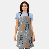 ハッピーハローウィンパターン エプロン (着用した状態)