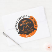 ハッピーハローウィンブラック飛んでいるこうもり ラウンドシール (封筒)