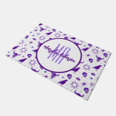 ハッピーハローウィン不気味カスタマイズ可能モノグラム ドアマット (アングル)