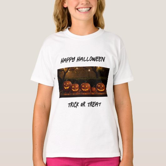 ハッピーハローウィン、かわいい彫りカボチャ Tシャツ (正面)