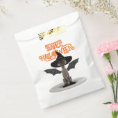 ハッピーハローウィン。翼と魔女の帽子を持つ猫 フェイバーバッグ (封をした状態)