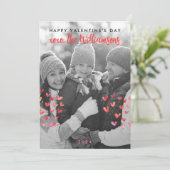 ハッピーバレンタインデーかわいい赤いハート家族の写真 シーズンカード (スタンド正面)