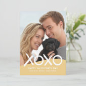 ハッピーバレンタインデーの写真 黄色 モダン シーズンカード (スタンド正面)