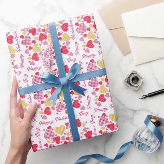 ハッピーバレンタインデーカラーハートコラージュ ラッピングペーパー (ギフト)