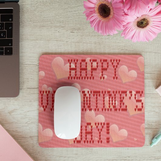 ハッピーバレンタインデー小さなハート型のフォント マウスパッド