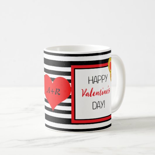 ハッピーバレンタインデー赤いハート白黒ストライプ コーヒーマグカップ (正面右)