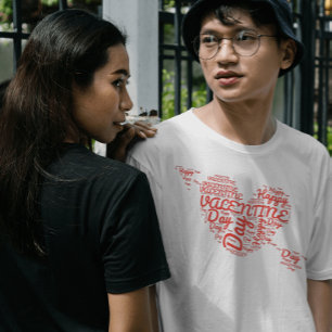 ハッピーバレンタインデー赤いハート Tシャツ