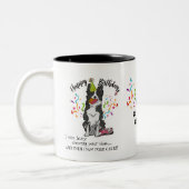 ハッピーバースデーあなたのボーダーコリー犬のピンクの靴 ツートーンマグカップ (左)