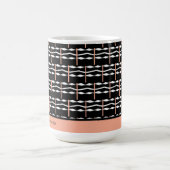 ハッピーバースデーおばあちゃんエスニックアフリカアートパターン コーヒーマグカップ (中央)