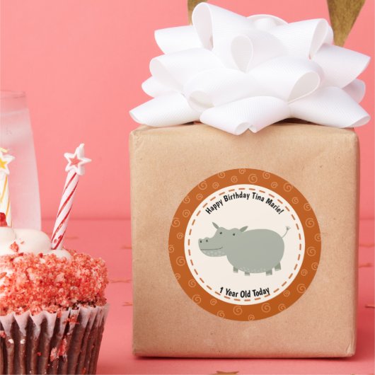 ハッピーバースデーかわいいハイポポタマス動物園動物 ラウンドシール (パーティー)