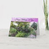 ハッピーバースデーかわいらし紫色の花のフィールド カード (正面)