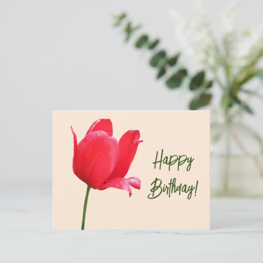 ハッピーバースデーかわいらし赤チューリップフローラシンプルかわいい ポストカード (スタンド正面)