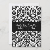 ハッピーバースデーとトレンディー白黒ダマスク 招待状 (裏面)