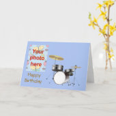 ハッピーバースデーとドラムキットあなたの写真を追加 カード (黄色い花)