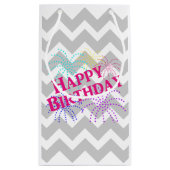 ハッピーバースデーのシェブロンの星の花火のギフトバッグ スモールペーパーバッグ (裏面)