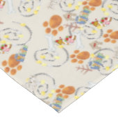 ハッピーバースデーのテーブルクロスが犬を望む テーブルクロス (アングル)