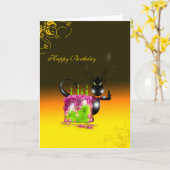 ハッピーバースデーのベビーのドラゴンのお誕生日ケーキ紫色Ye カード (黄色い花)