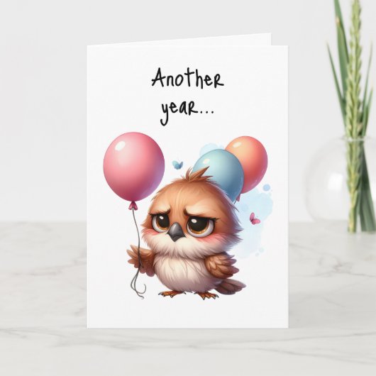 ハッピーバースデーの不機嫌な鳥が翼に別の年 カード (正面)