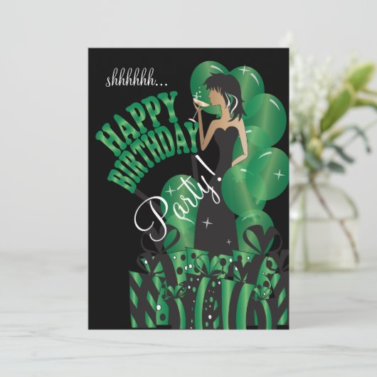 ハッピーバースデーの花型女性歌手の女の子| DIYの名前及び年齢|の緑 招待状 (スタンド正面)