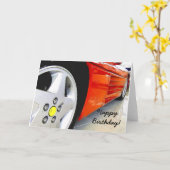 ハッピーバースデーの赤いスポーツ・カーの挨拶状 カード (黄色い花)