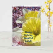 ハッピーバースデーは美しい女性を梳きますDaffodils カード (黄色い花)