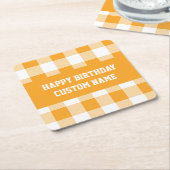 ハッピーバースデーイエロージンガム スクエアペーパーコースター (アングル)