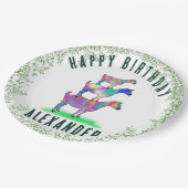 ハッピーバースデーカラフルのヤギと葉 ペーパープレート (アングル)