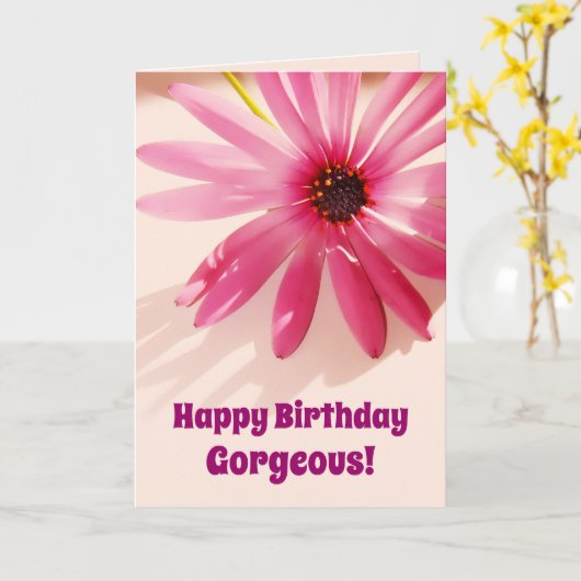 ハッピーバースデーゴージャスなピンクのフラワーカード カード (黄色い花)