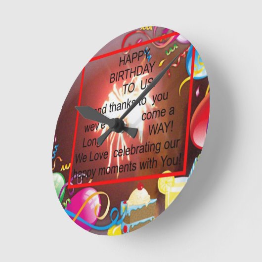 ハッピーバースデートゥーアメリカ美術プリント ラウンド壁時計 (傾斜)