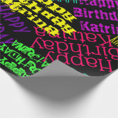 ハッピーバースデーパーソナライズされたの名前と色 ラッピングペーパー (角)