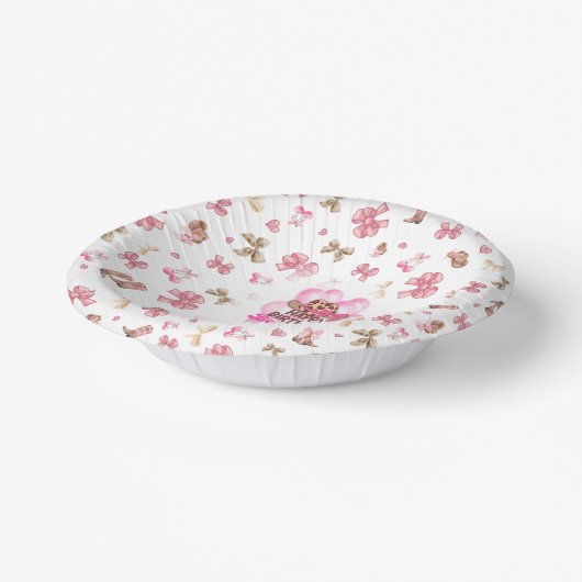 ハッピーバースデービューティフルキュートピンク女性のカーボーイウェスタン ペーパーボウル (傾斜あり)