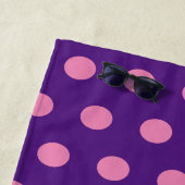 ハッピーバースデービーチタオル（紫とピンク） ビーチタオル (インサイチュ)