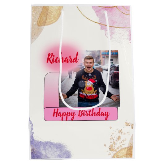 ハッピーバースデーピンクのグラデモダンーションの写真名の追加 ミディアムペーパーバッグ (裏面)