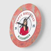 ハッピーバースデーピンクの水彩写真の個人設定  ラージ壁時計 (傾斜)