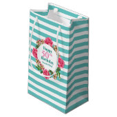 ハッピーバースデーピンクローズレッドホワイトペチュニアストライプズ スモールペーパーバッグ (裏面アングル)