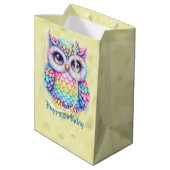 ハッピーバースデーレインボーカラーフクロウオンシャイニーレモン ミディアムペーパーバッグ (裏面アングル)