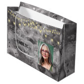 ハッピーバースデー写真エレガント黒ピンクパーティー ラージペーパーバッグ (正面アングル)