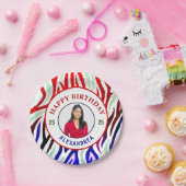 ハッピーバースデー写真カラフルのパーマストライプナライズ ペーパープレート (パーティー)