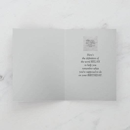 ハッピーバースデー夫のユーモアのリラックス定義 カード (内部)