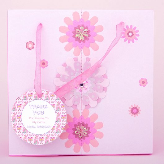 ハッピーバースデー猫はパーティーを持つ ラウンドシール