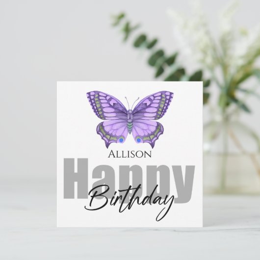 ハッピーバースデー紫色の蝶パーソナライズされたの名前 カード (スタンド正面)