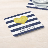 ハッピーバースデー金ゴールドハートブルーホワイトストライプズ ペーパーコースター (アングル)