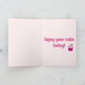 ハッピーバースデー – かわいいピンクのストロベリーショートケーキ カード (内部)