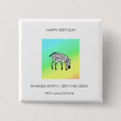 ハッピーバースデー、かわいい小さなケニアゼブラ 缶バッジ (正面)